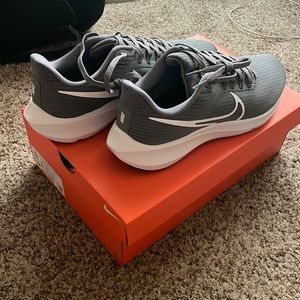 NEW Nike Air Zoom Pegasus 39 TB